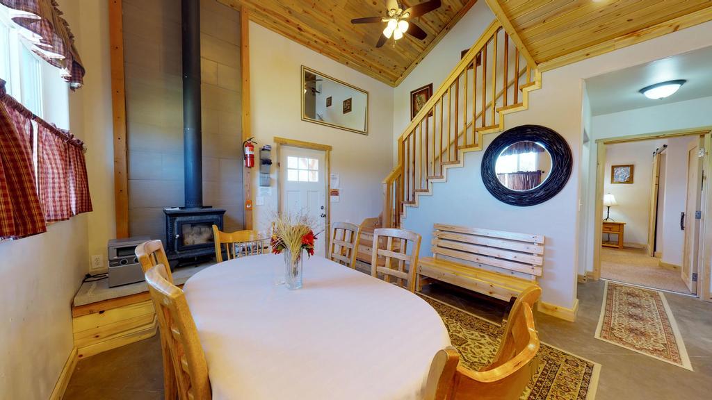 בלאנדינג The Cedars Country Cottage, Solitude, Amazing Night Skies!! מראה חיצוני תמונה