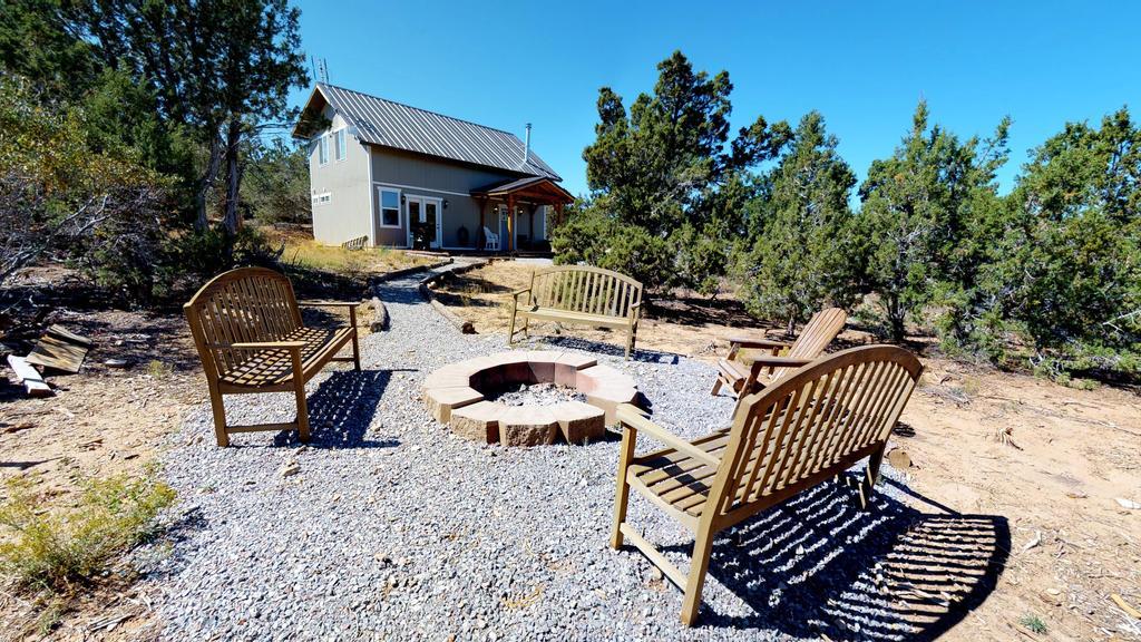 בלאנדינג The Cedars Country Cottage, Solitude, Amazing Night Skies!! מראה חיצוני תמונה