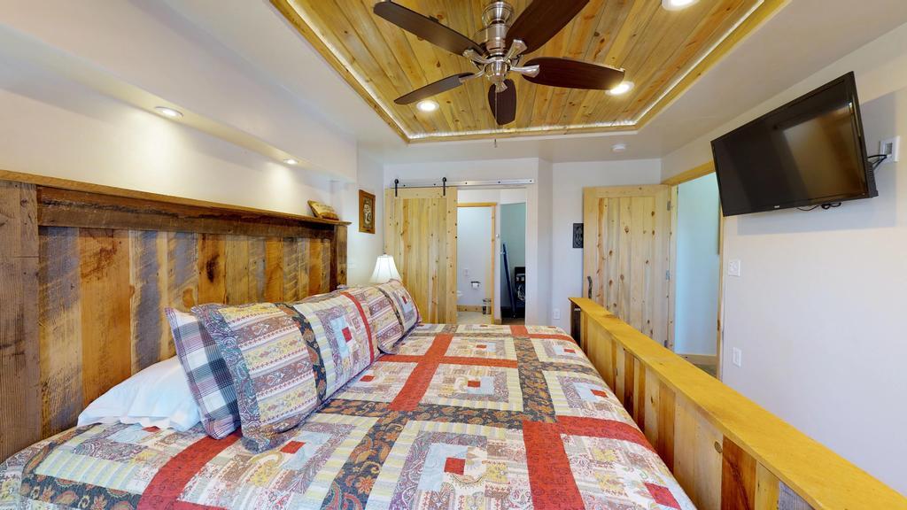 בלאנדינג The Cedars Country Cottage, Solitude, Amazing Night Skies!! מראה חיצוני תמונה