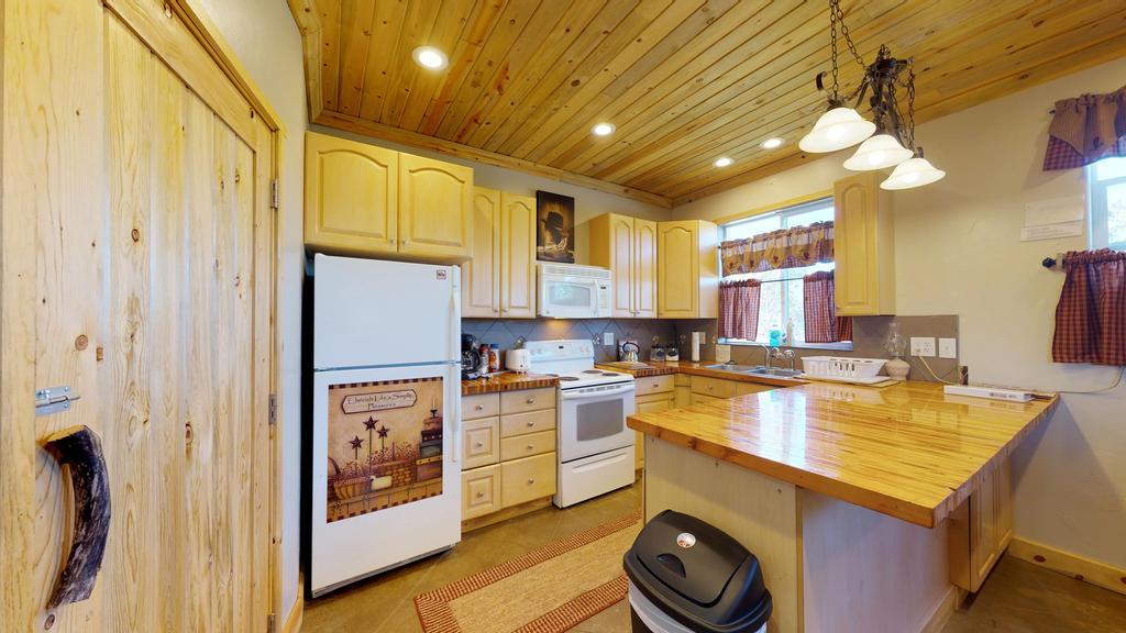 בלאנדינג The Cedars Country Cottage, Solitude, Amazing Night Skies!! מראה חיצוני תמונה